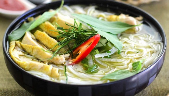 Zuppa-di-pollo-Hanoi