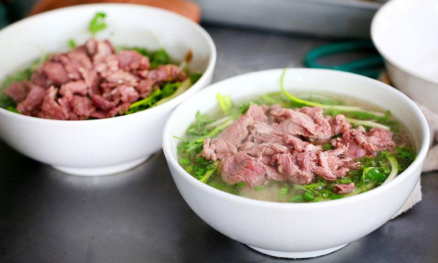 Phở chuyên bò